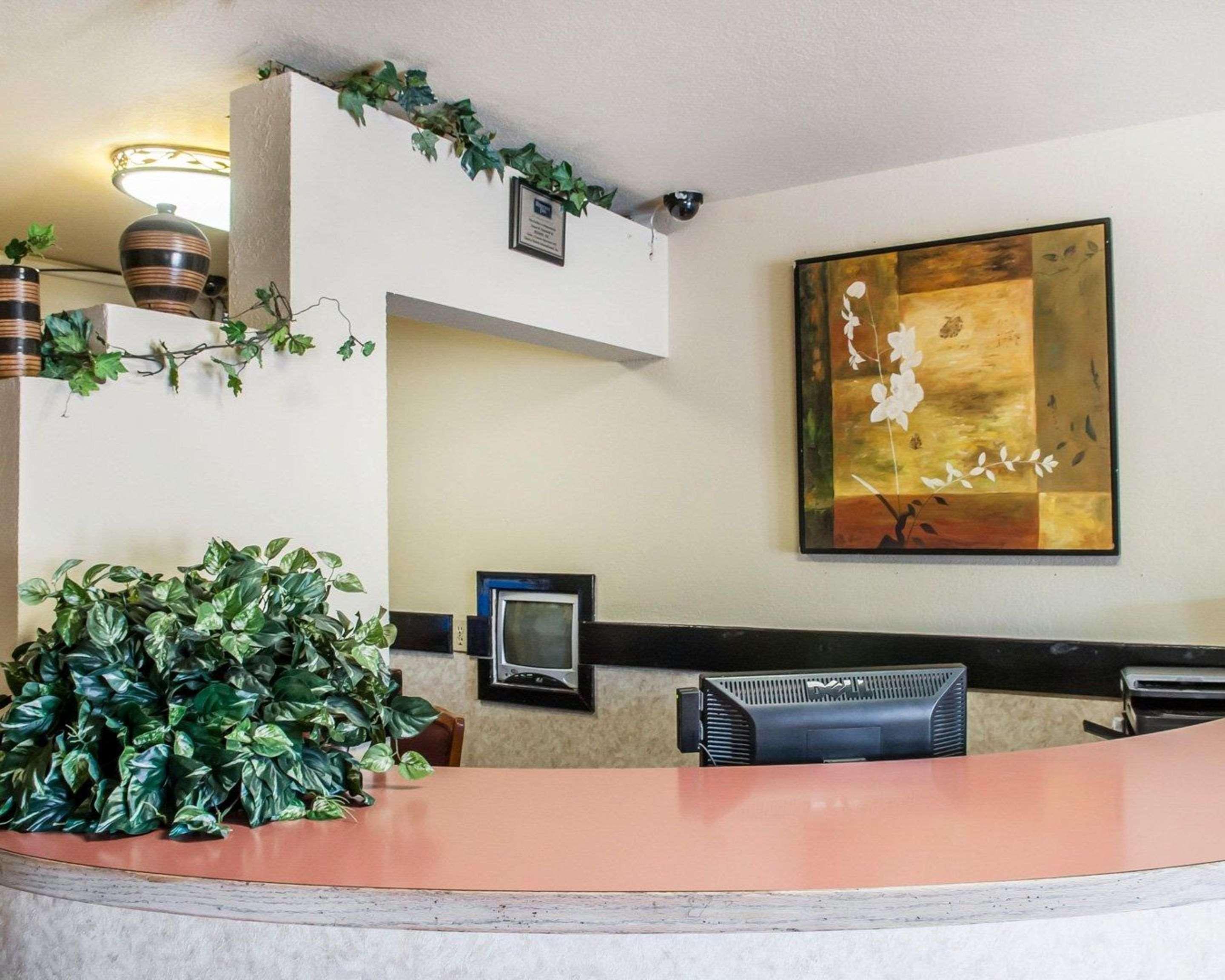 Rodeway Inn Española Extérieur photo