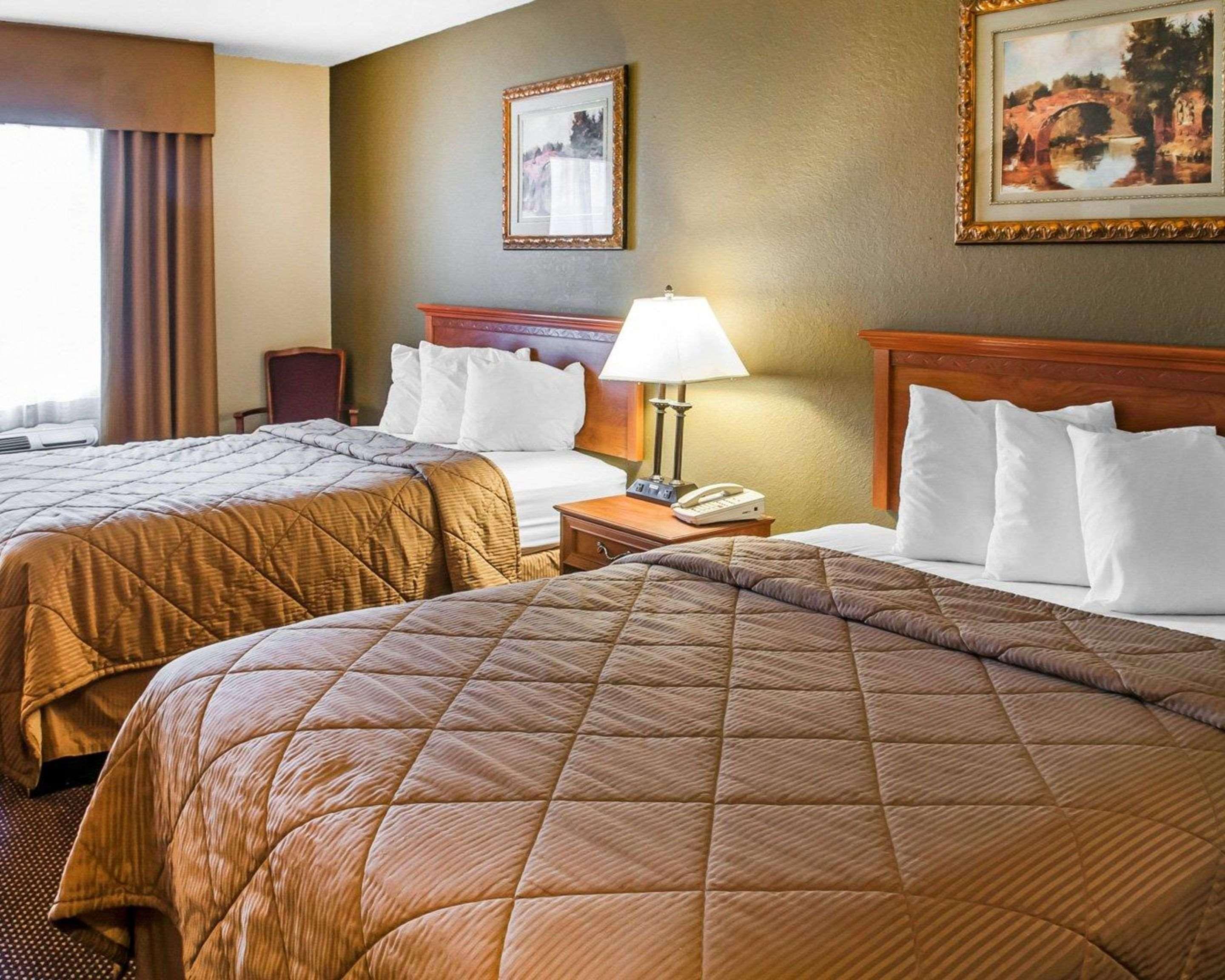 Rodeway Inn Española Extérieur photo