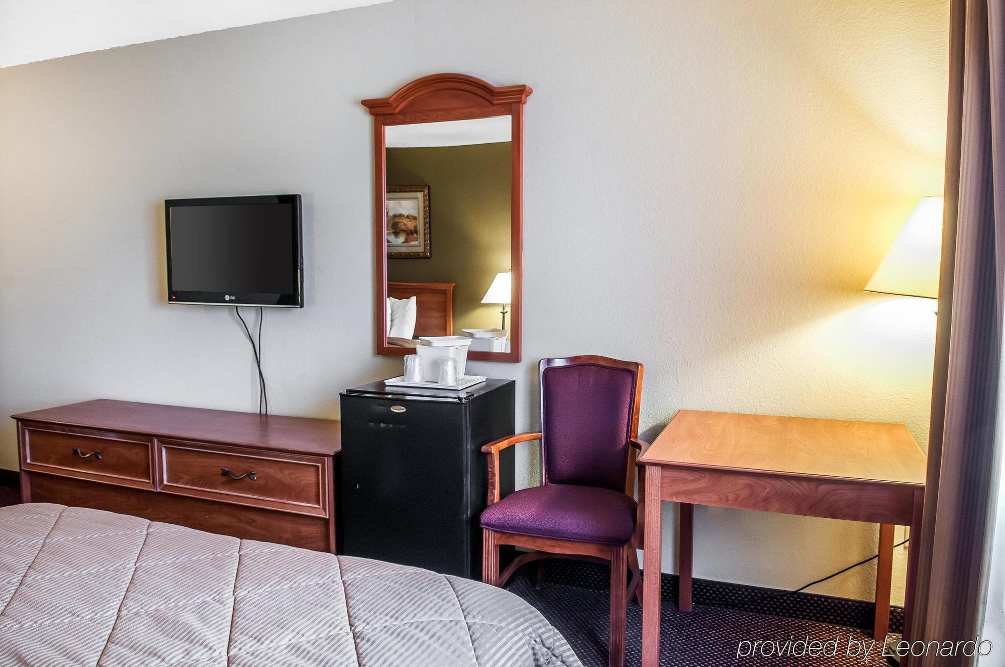Rodeway Inn Española Extérieur photo