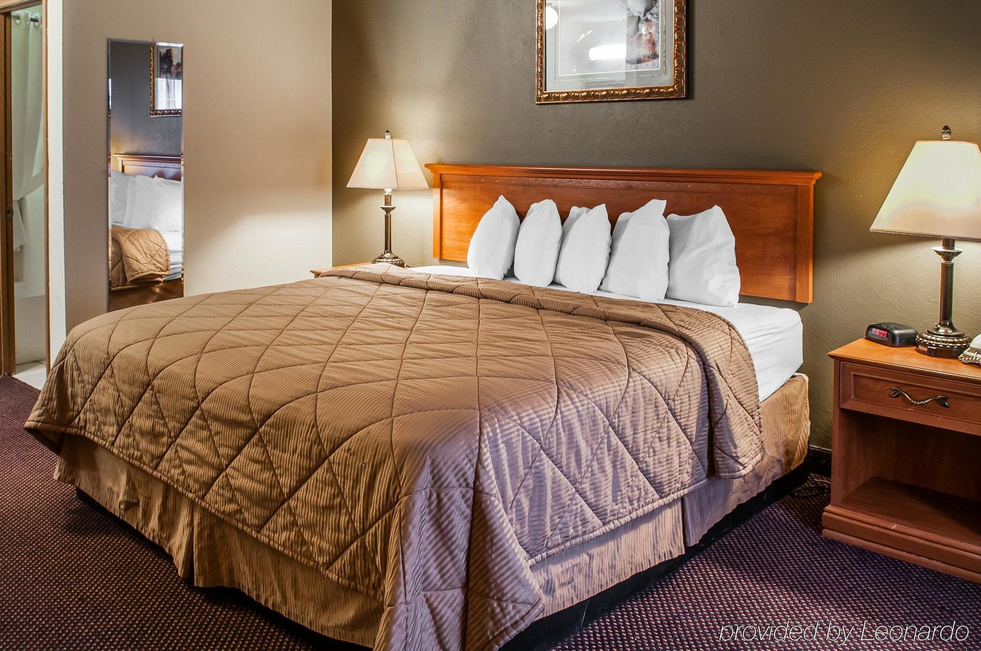 Rodeway Inn Española Extérieur photo