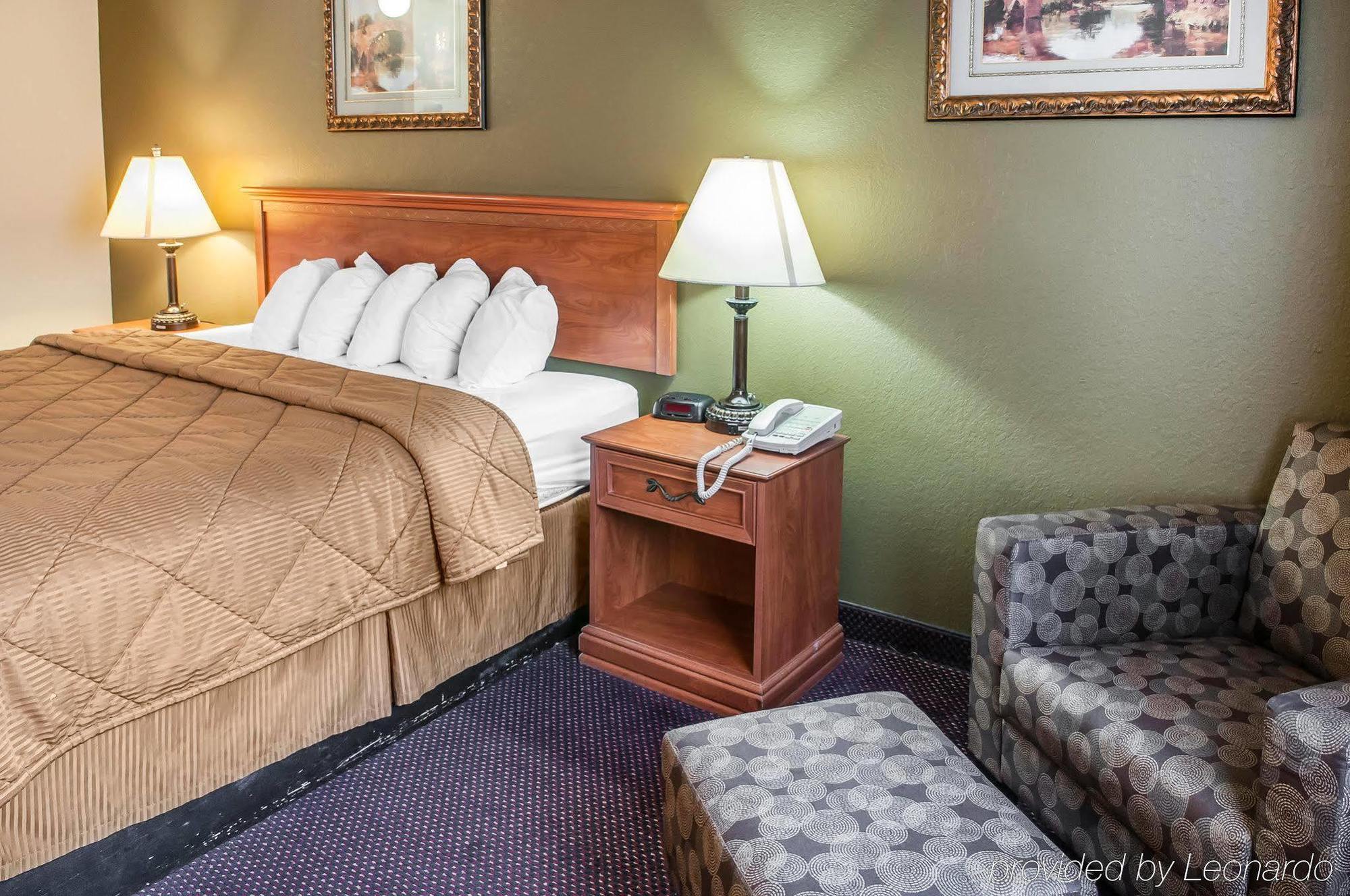 Rodeway Inn Española Extérieur photo