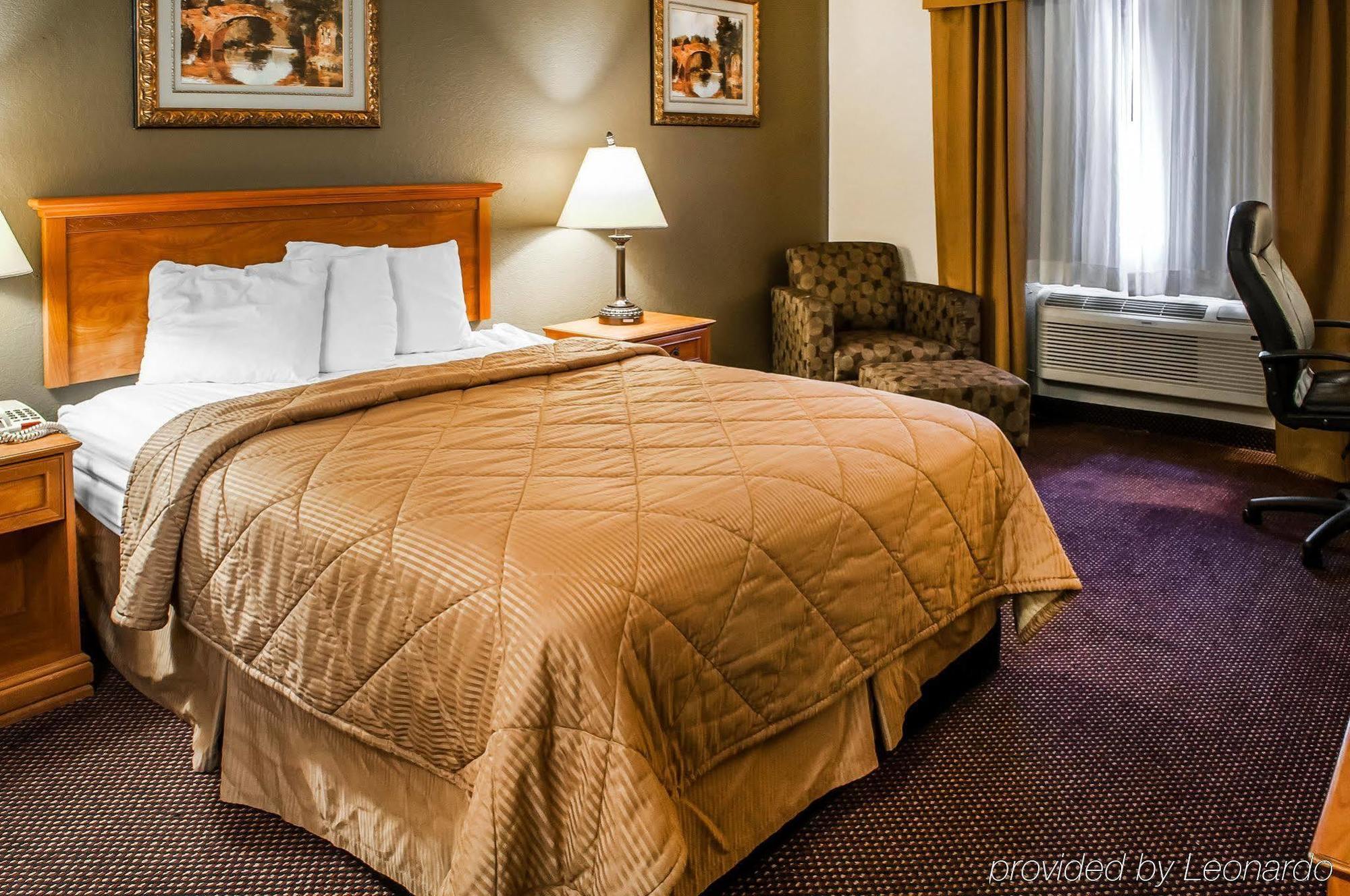 Rodeway Inn Española Extérieur photo